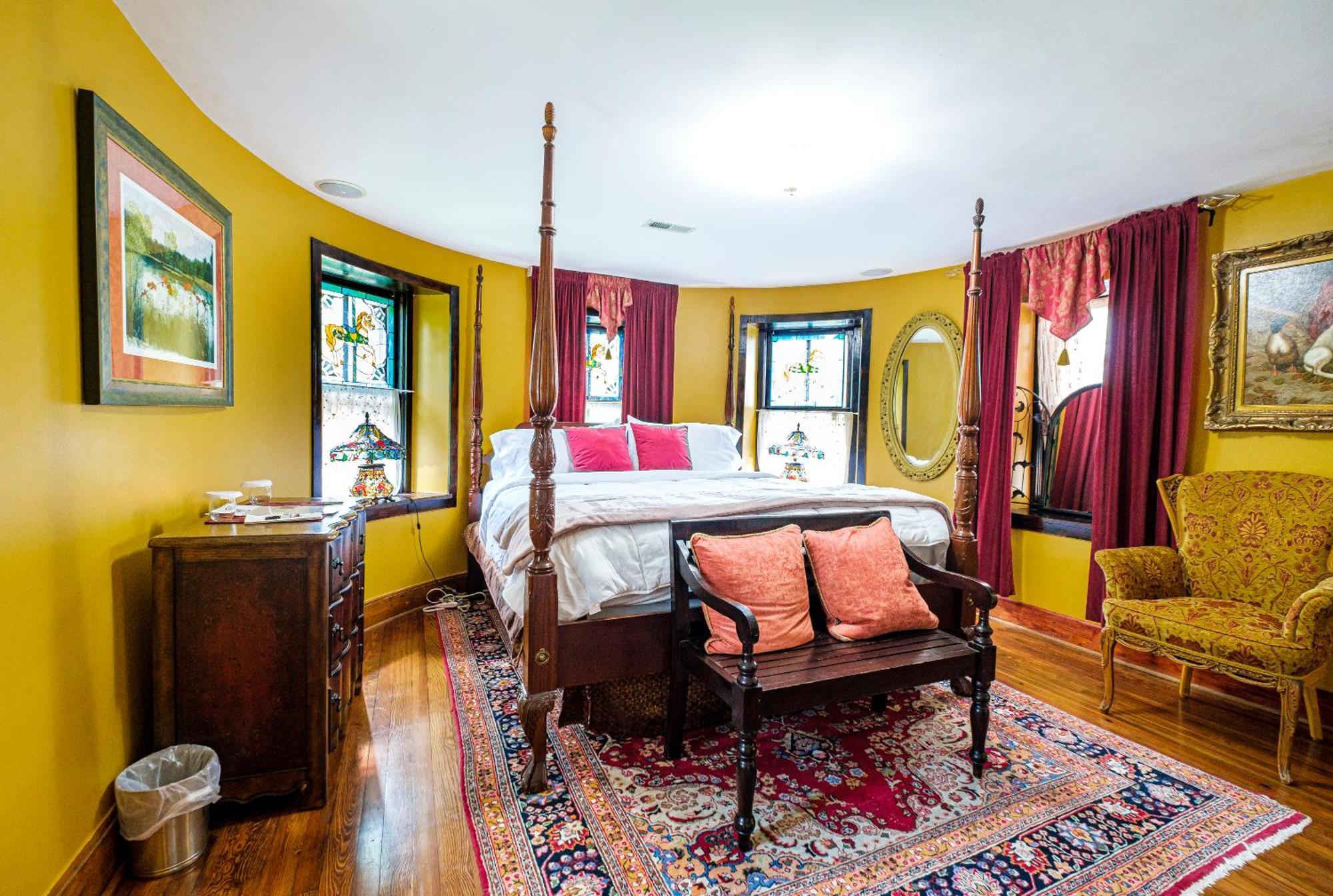 Stone Manor Boutique Inn Britain Bagian luar foto