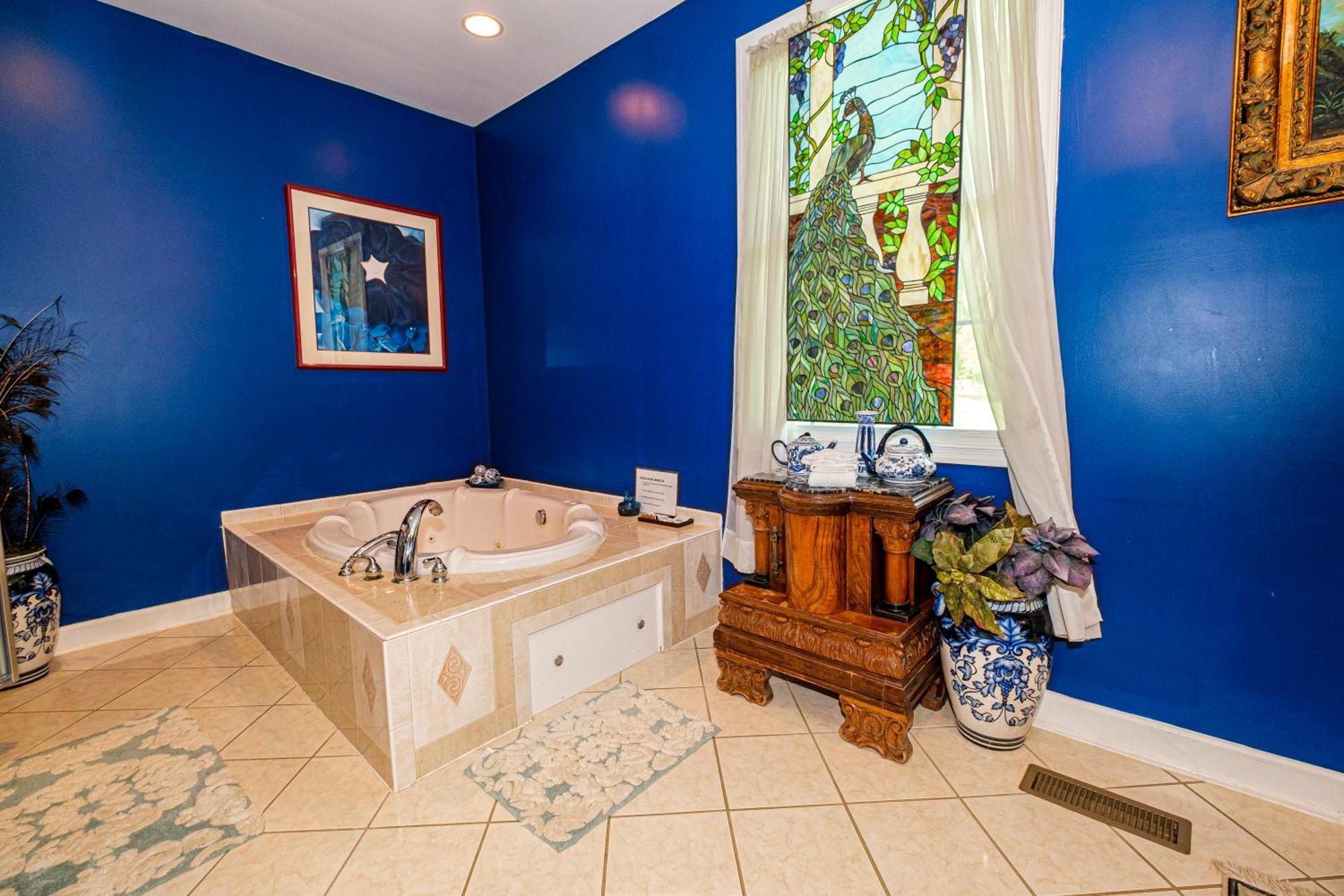 Stone Manor Boutique Inn Britain Bagian luar foto