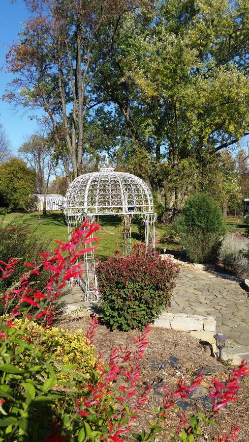 Stone Manor Boutique Inn Britain Bagian luar foto